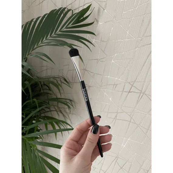 blending_fluff_brush_szemhej_satirozo_ecset.jpg